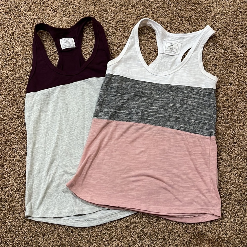 2 Reflex tops size small